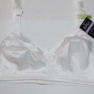 Bali White Wire Free Soft Cup Bra 40 B Back Hook Classic Support NWT